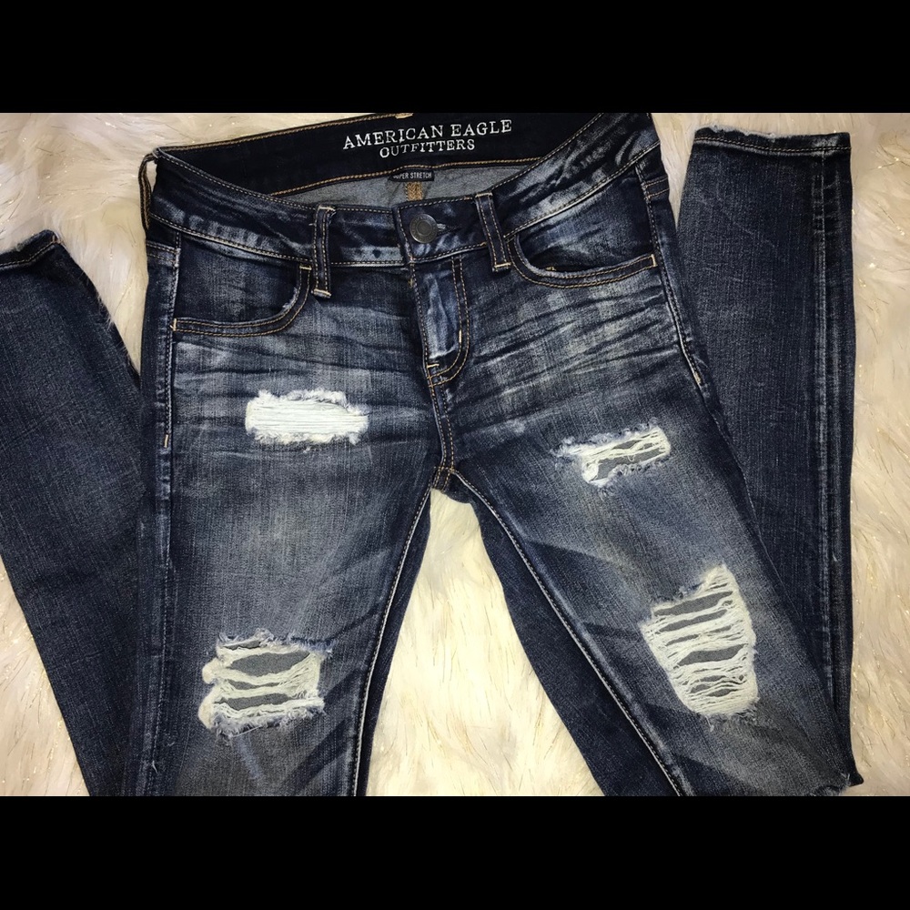 American eagle ripped jeans